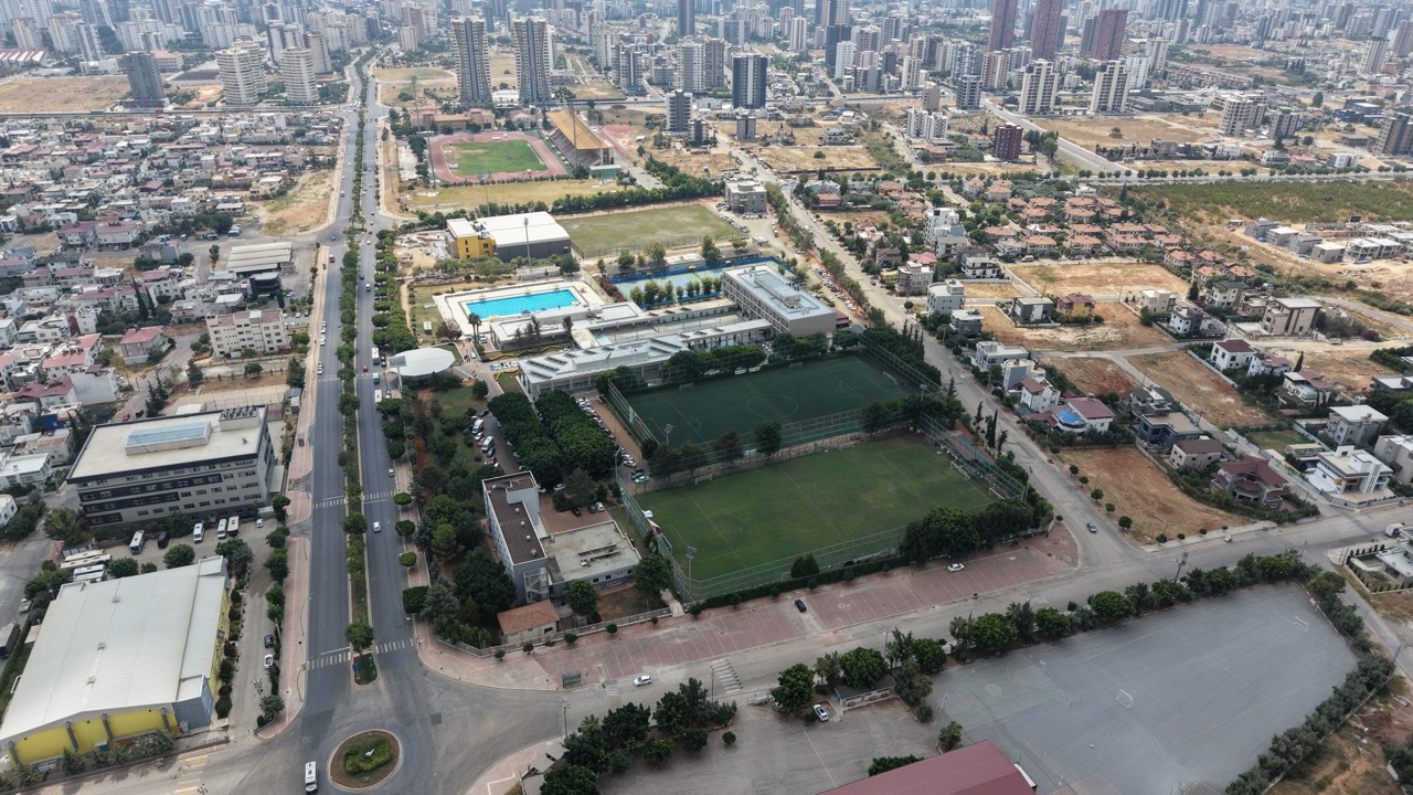 Macit Özcan Spor Kompleksi
