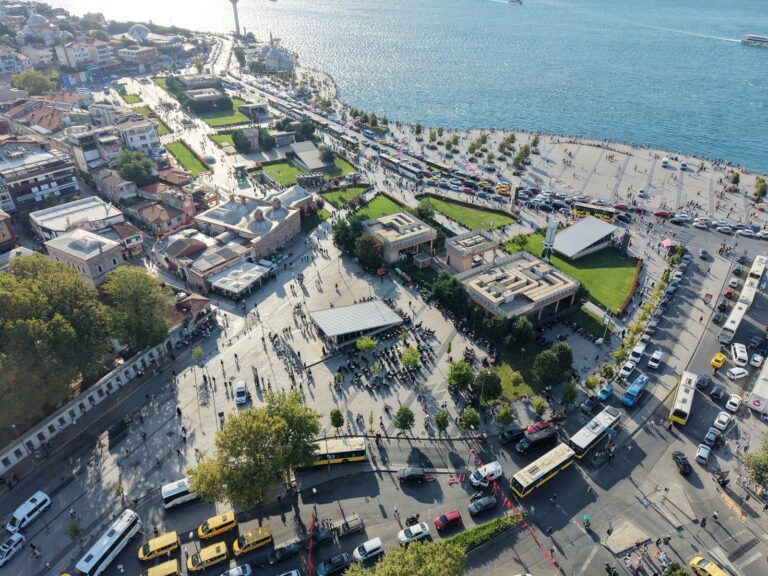 Üsküdar Şehir Meydanı hero